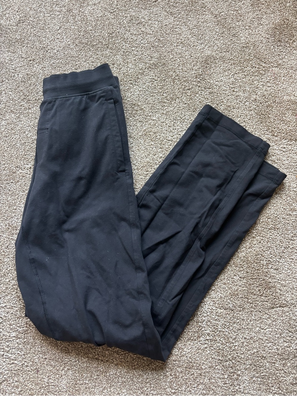 Lululemon Men's Black Jogger Pants - Classic Everyday Comfort